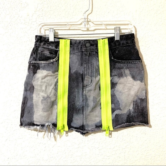 Carmar Acid Wash Denim Mini Skirt - Picture 4 of 14